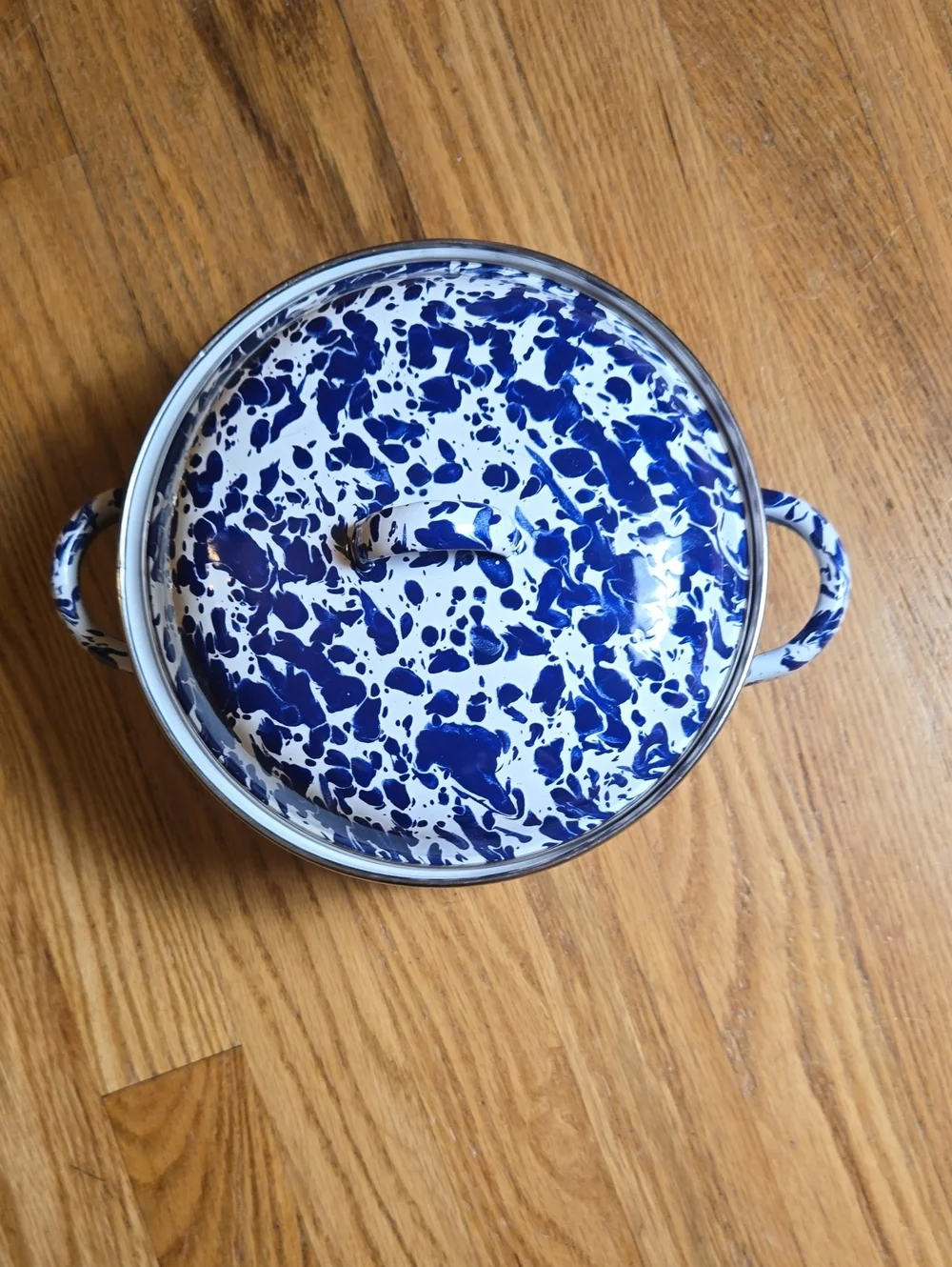 Golden Rabbit 4 Qt Cobalt Swirl enamel dutch oven